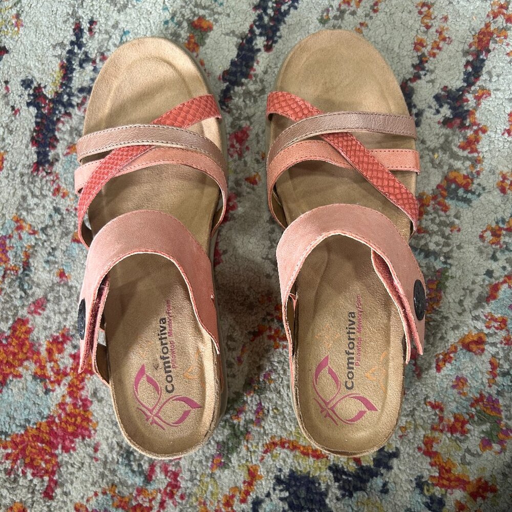 Comfortiva Pink Leather Sandal size 9.5